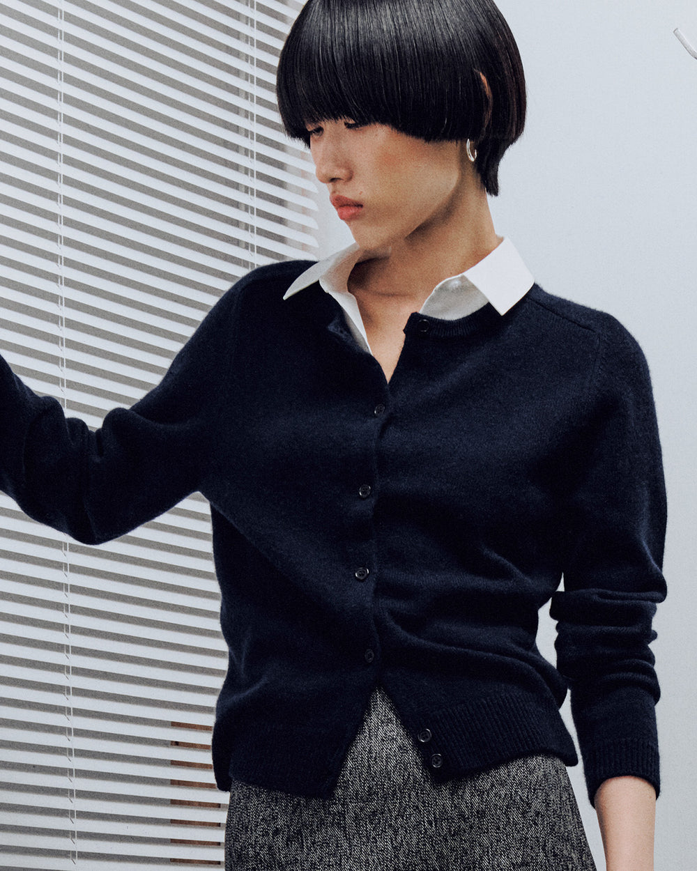 1200 Cardigan with Detachable Collar non-variant image 5