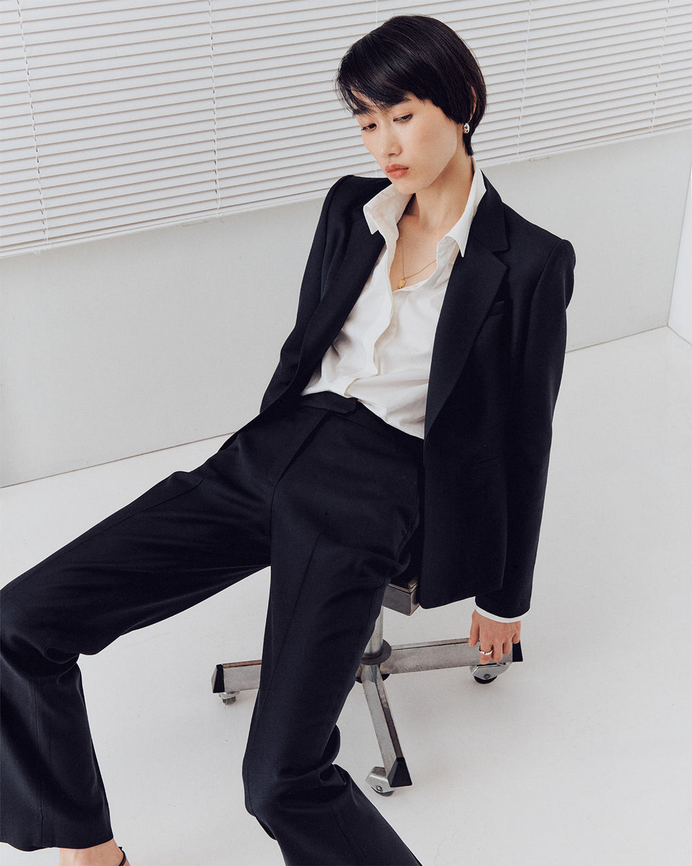 0900 Silk Lined Wool Pant non-variant image 6